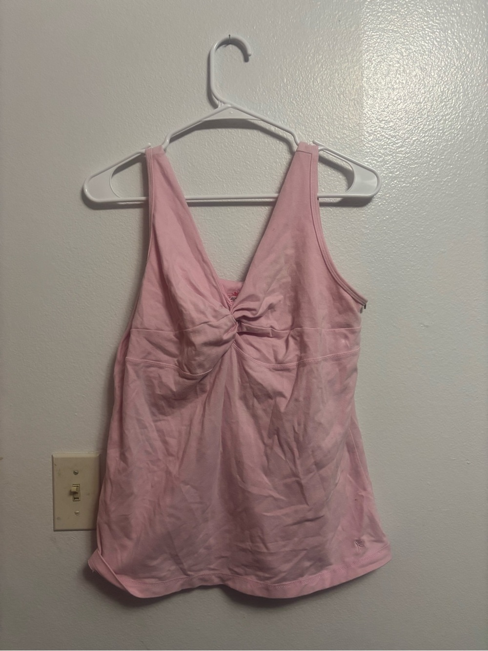 Danskin Now Twist-Front Halter Tank with Built-In Bra Women’s XL